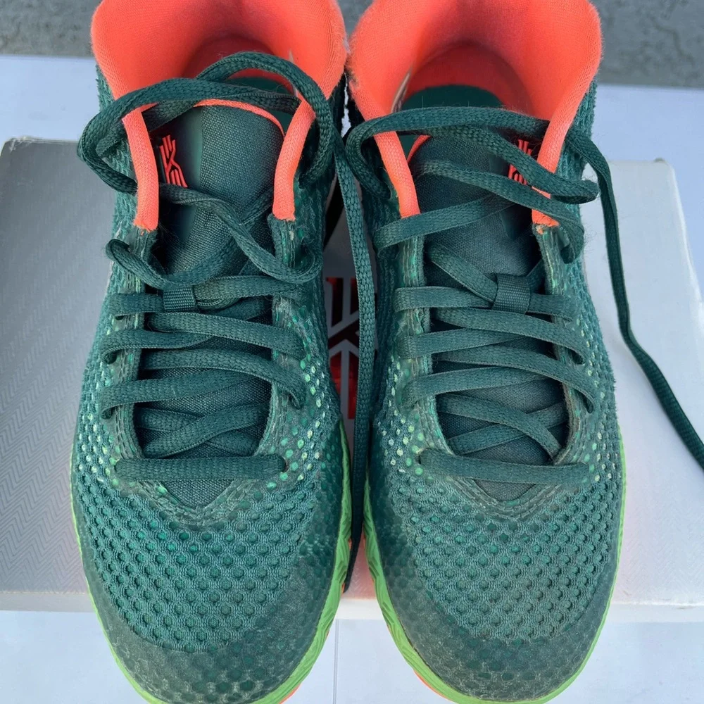 Nike Kyrie 1 Basketball Sneakers - Picture 2 of 7